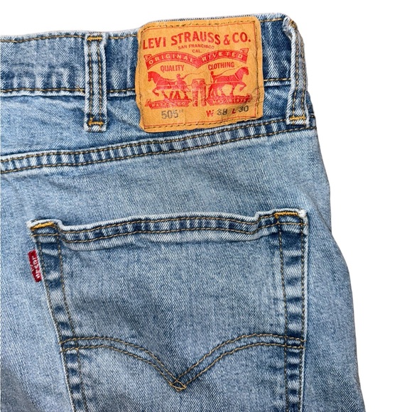 Levi’s 505 Straight Leg Light Wash Jeans Men’s 38X30 - Picture 5 of 7